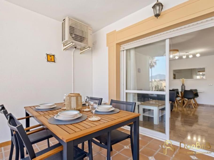 Apartamento Cerca De La Playa En Las Lagunas De Mijas Fuengirola Bagian luar foto